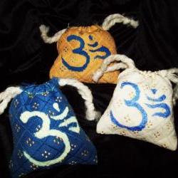 5 OM Gift Bags